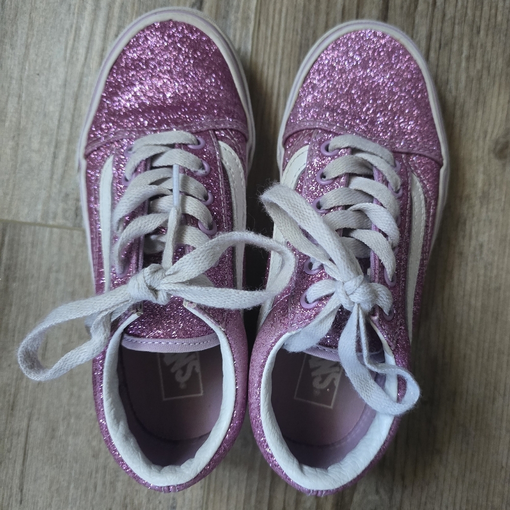 Vans Old Skool Glitter in Lilac Girls Sz 2Y shoes EUC